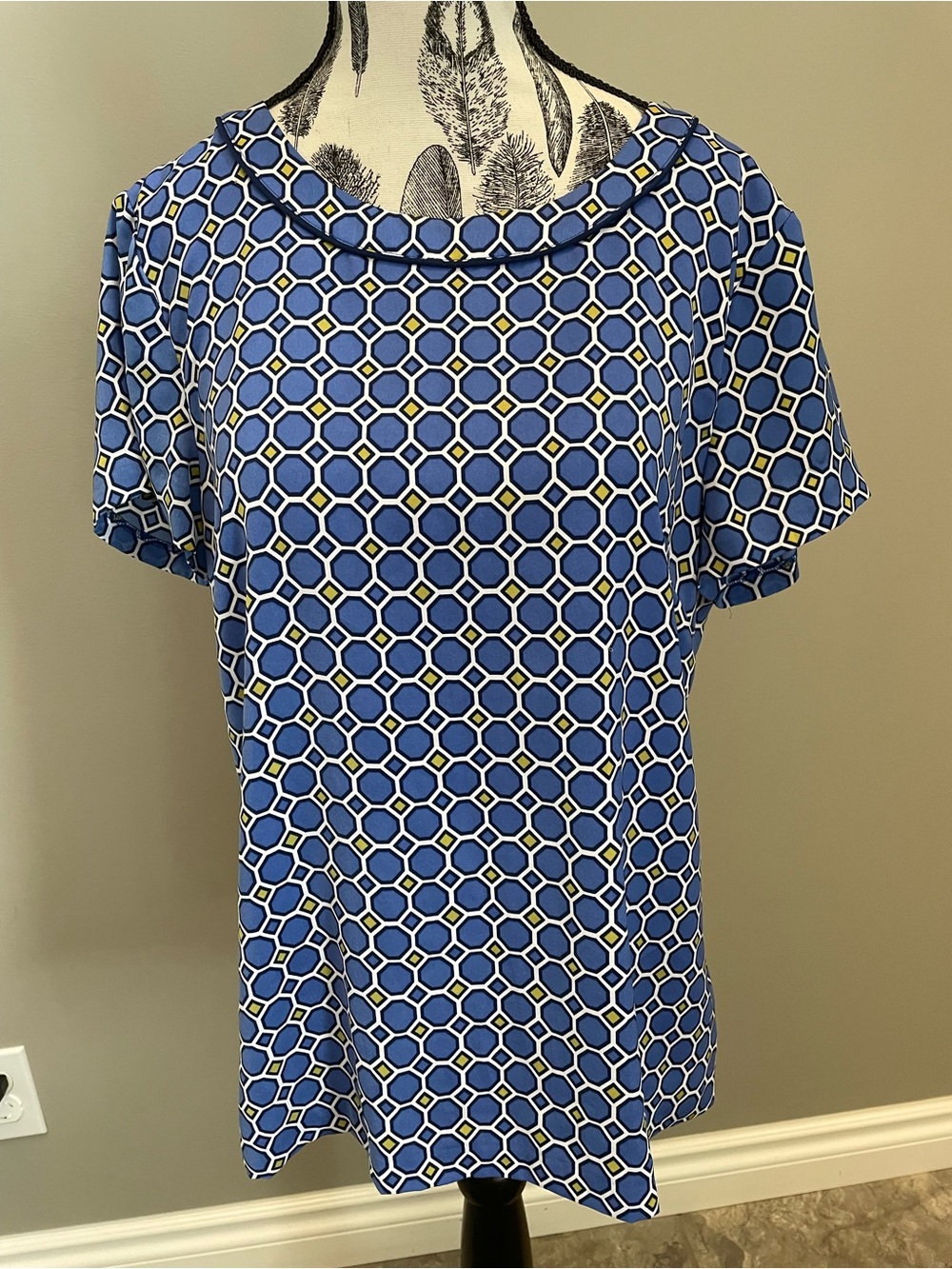 Banana Republic Blue Geometric Short Sleeve Blouse